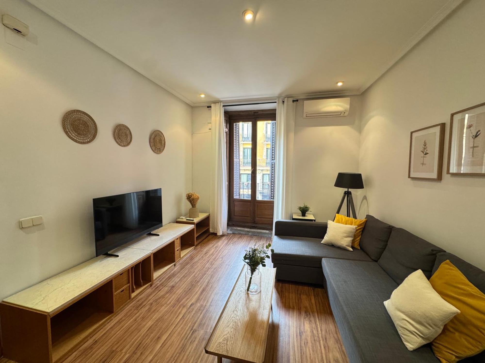 Apartamento A Dos Pasos De La Plaza Mayor Madrid Dış mekan fotoğraf